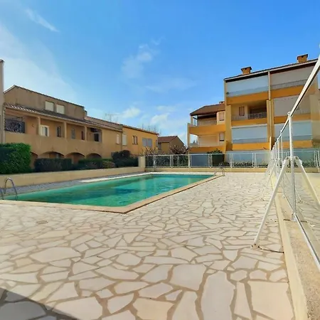 Apartment Dans Avec Piscine A 100 M De La Plage. Valras-Plage