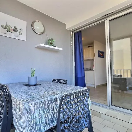 Dans Avec Piscine A 100 M De La Plage. Apartment Valras-Plage