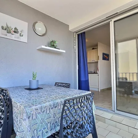 Apartment Charv *